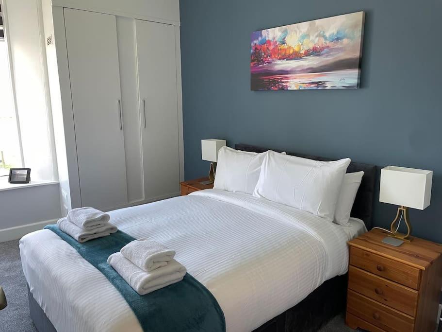 5 Minutes From Loch Lomond - Newly Renovated Ground Floor 1-Bed Flat Bonhill Exterior foto