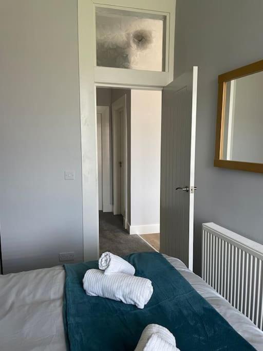 5 Minutes From Loch Lomond - Newly Renovated Ground Floor 1-Bed Flat Bonhill Exterior foto